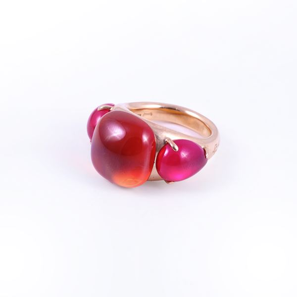 * 9KT GOLD RING SET WITH SYNTHETIC GEMSTONES, BY POMELLATO "Rouge passion"
