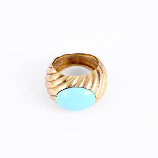 * 18KT GOLD RING SET WITH TURQUOISE PASTE