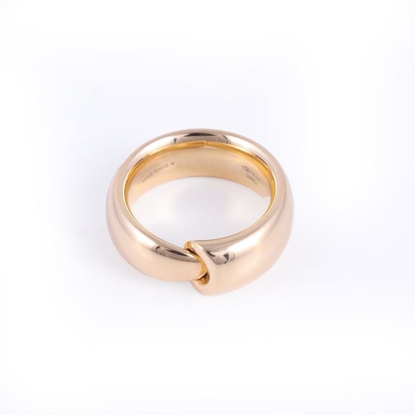 * 18KT GOLD RING, BY VHERNIER "Calla the one"