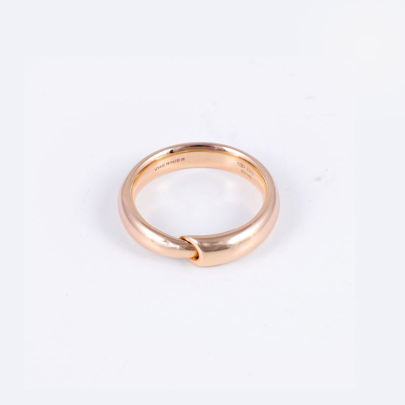 Vhernier, Anello “Calla” in oro rosa 18 kt
