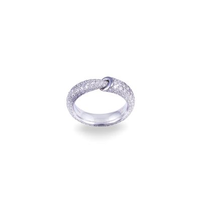 Vhernier, Anello “Calla” in oro bianco 18 kt con brillanti in pavé