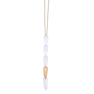 Vhernier, Collana “Calla” in oro rosa 18 kt con pendente in agata bianca