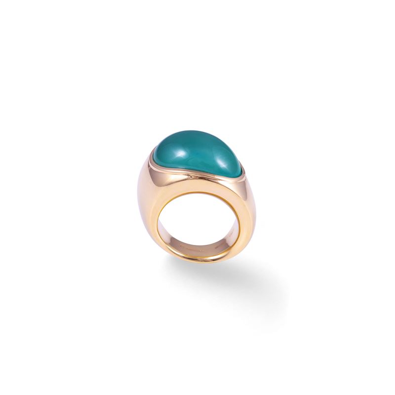 Vhernier, Anello “Globus” in oro rosa 18 kt con agata verde e acquamarina cabochon