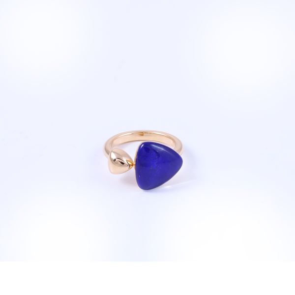 * 18KT GOLD RING SET WITH LAPIS LAZULI AND QUARTZ, BY VHERNIER "Freccia"