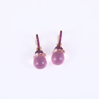 Chantecler, Orecchini "Joyful" in oro rosa 18 kt con rubini, cristallo rosa e piccoli brillanti