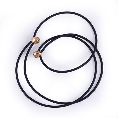 Vhernier, Girocollo in caucciù con rondelle sagomate in oro giallo 18 kt