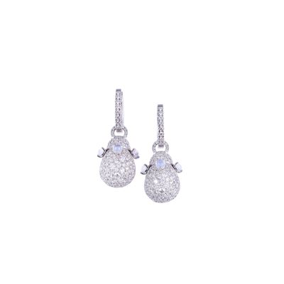 Chantecler, Orecchini Joyful in oro bianco 18 kt con pendente a goccia in pavé di brillanti e pie...