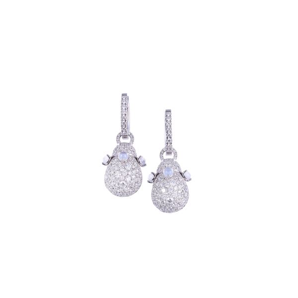 * 18KT GOLD EARRINGS SET WITH DIAMONDS, BY CHANTECLER "Joyful"