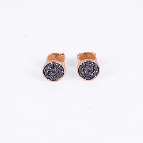 * 18KT GOLD EARRINGS SET WITH BLACK DIAMONDS, BY CHANTECLER "Paillettes"