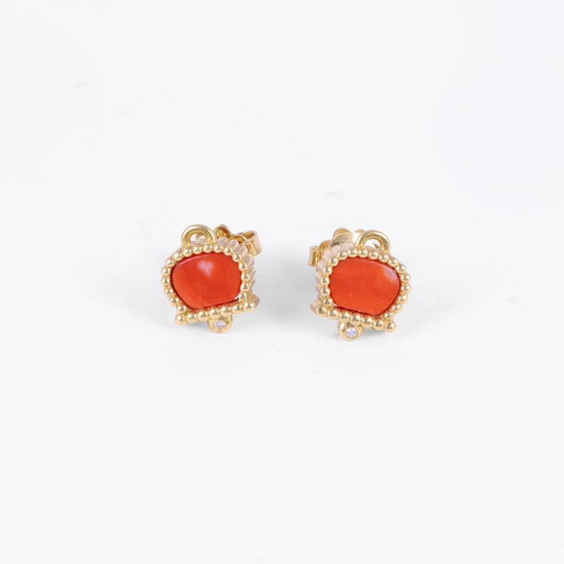 Chantecler, Orecchini “Anima 70” in oro giallo 18 kt con corallo e brillante