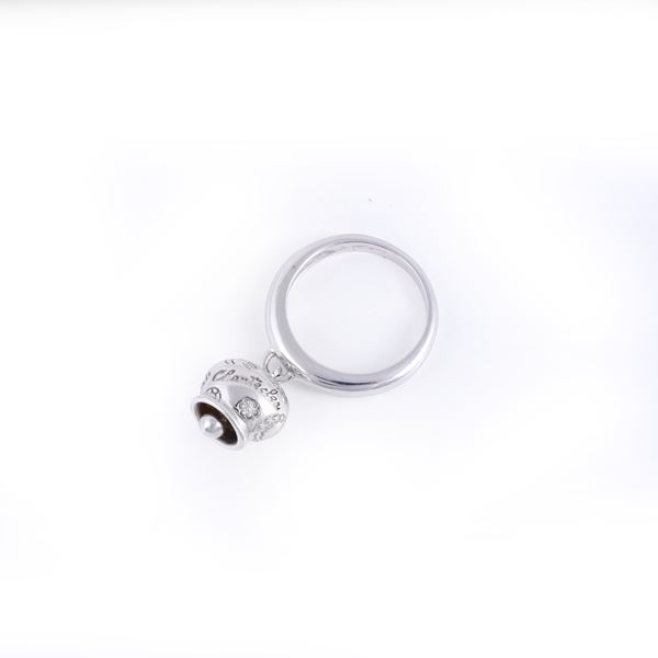 * 9KT GOLD RING, BY CHANTECLER "Campanelle"