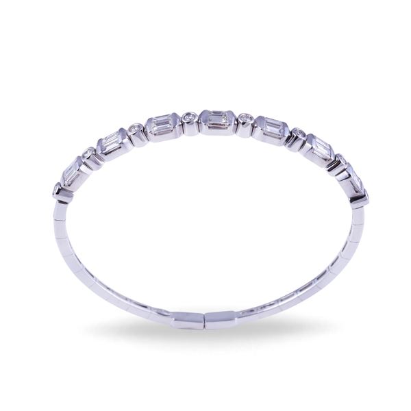 * BRACCIALE, DÁMASO MARTÍNEZ