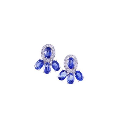 Orecchini, oro bianco 18 kt con zaffiri e brillanti
