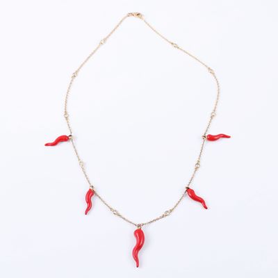 Catenina, girocollo in oro giallo 18 kt con brillanti e cinque cornetti in smalto rosso