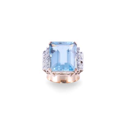 Anello in oro rosa 18 kt con acquamarina rettangolare e brillante/i, traforato