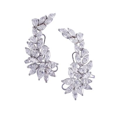 Massimo Raiteri, Orecchini in oro bianco 18 kt con brillanti e diamanti (taglio navette e goccia)