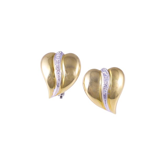 * 18KT GOLD EARRING SET WITH DIAMONDS