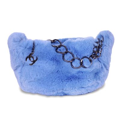 CHANEL, Borsa azzurra in lapin con tracolla a catena ad anelli