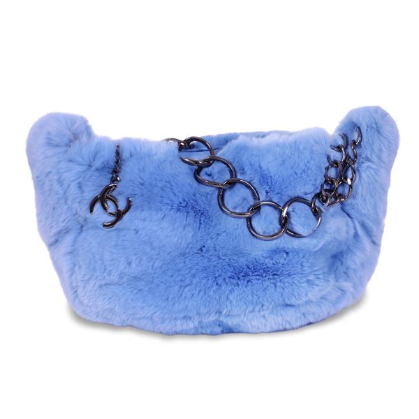 CHANEL, Borsa azzurra lapin 