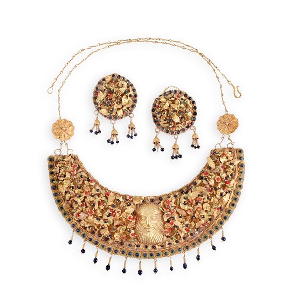 HIGH-CARAT GOLD NECKLACE AND EARRINGS SET WITH ENAMEL AND GLASS PASTE (missings)