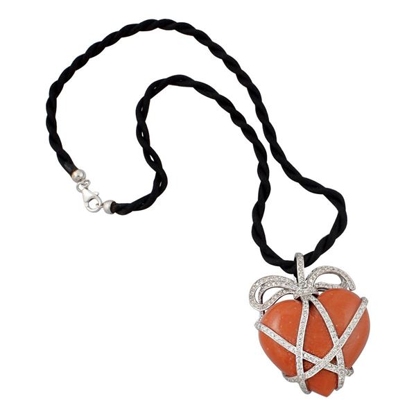 CORAL, DIAMOND AND GOLD PENDANT