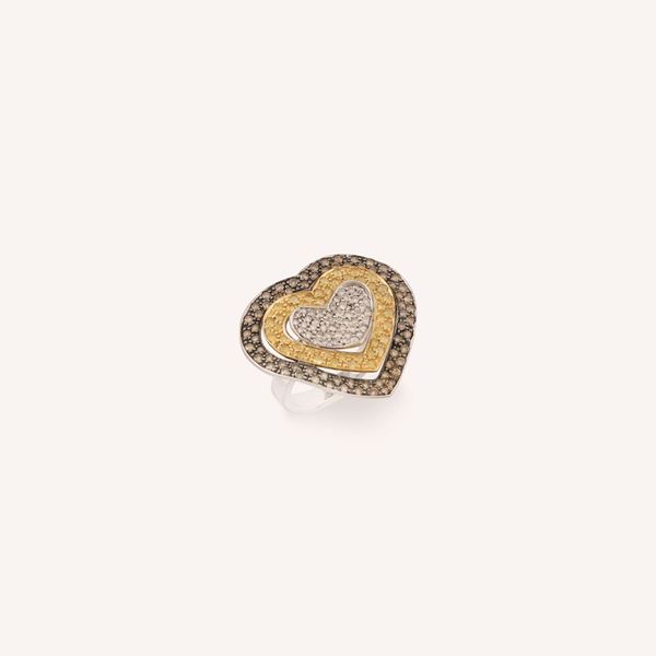 DIAMOND, CORUNDUM AND GOLD RING