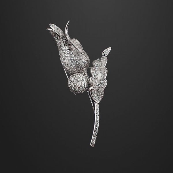 DIAMOND AND GOLD BROOCH