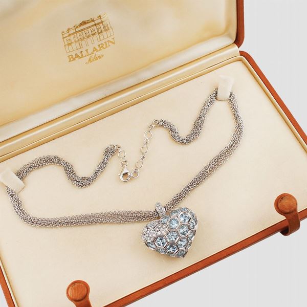 Collana girocollo in O.B. con pendente a forma di cuore con acquamarine e brill...  - Auction Gioielli e Orologi - Casa d'Aste International Art Sale