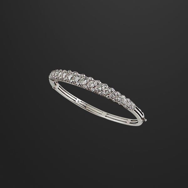 Bracciale rigido in O.B. con brillanti...