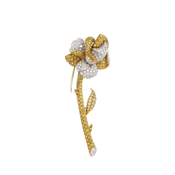 DIAMOND AND GOLD BROOCH